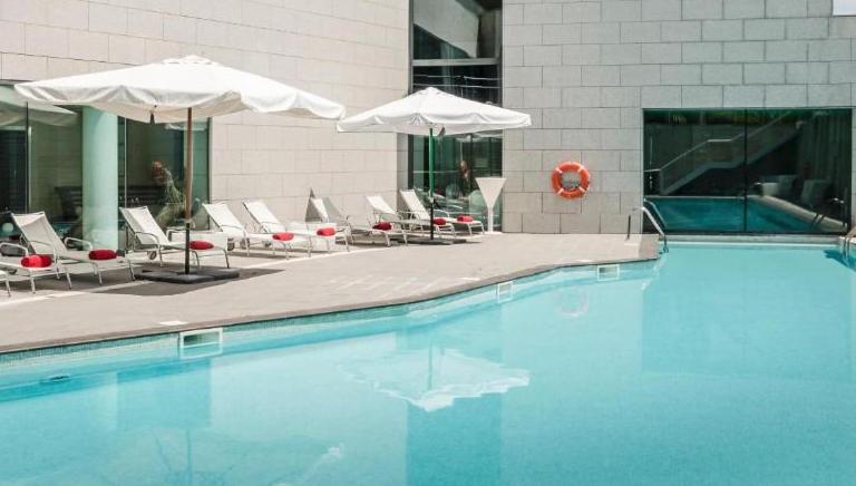 Eurostars Reina Felicia Hotel Хака Екстериор снимка